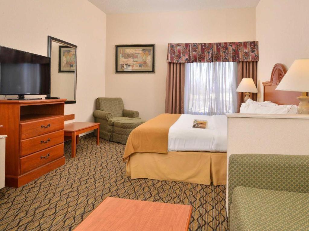 Quality Inn & Suites Jefferson City Exteriér fotografie