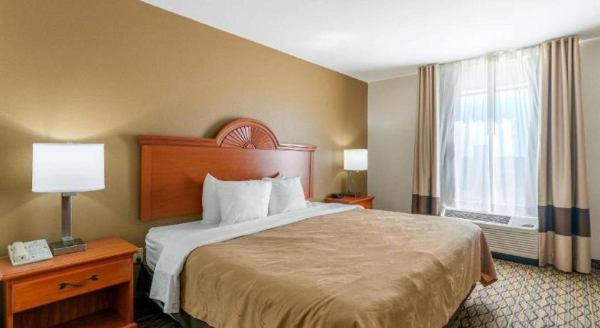 Quality Inn & Suites Jefferson City Exteriér fotografie