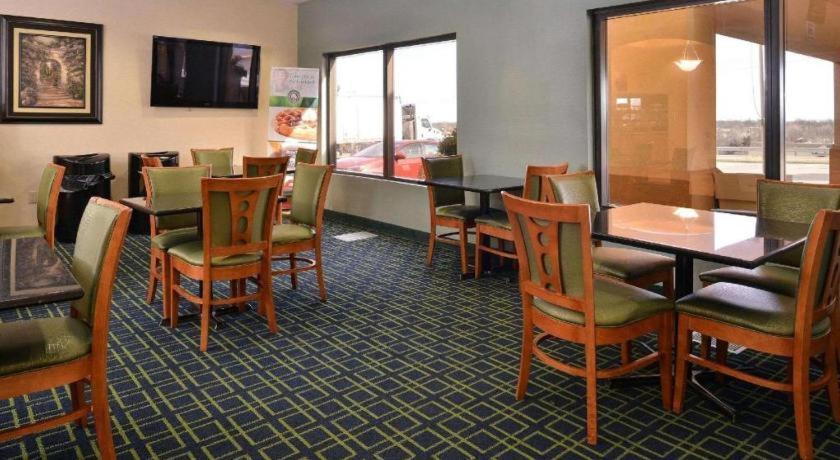 Quality Inn & Suites Jefferson City Exteriér fotografie