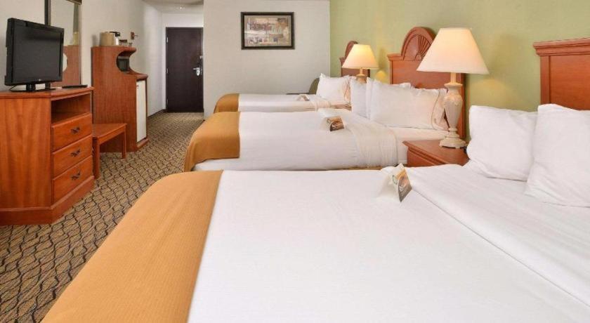 Quality Inn & Suites Jefferson City Exteriér fotografie