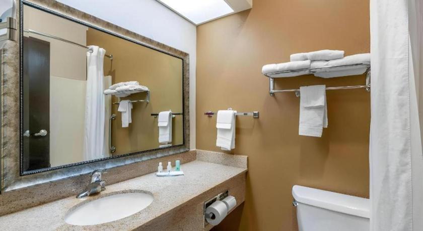 Quality Inn & Suites Jefferson City Exteriér fotografie