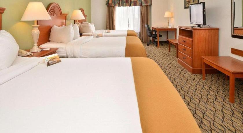 Quality Inn & Suites Jefferson City Exteriér fotografie